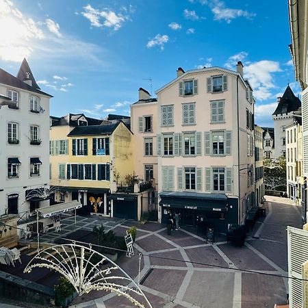 Wonderhost, Au Coeur Du Quartier Du Chateau Pau Luaran gambar